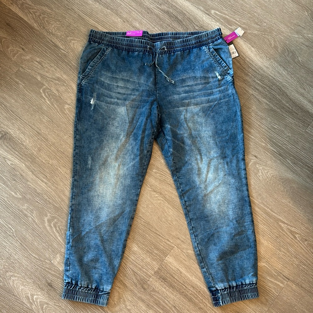 Denim/Cotton jogger NWT